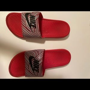Nike slides